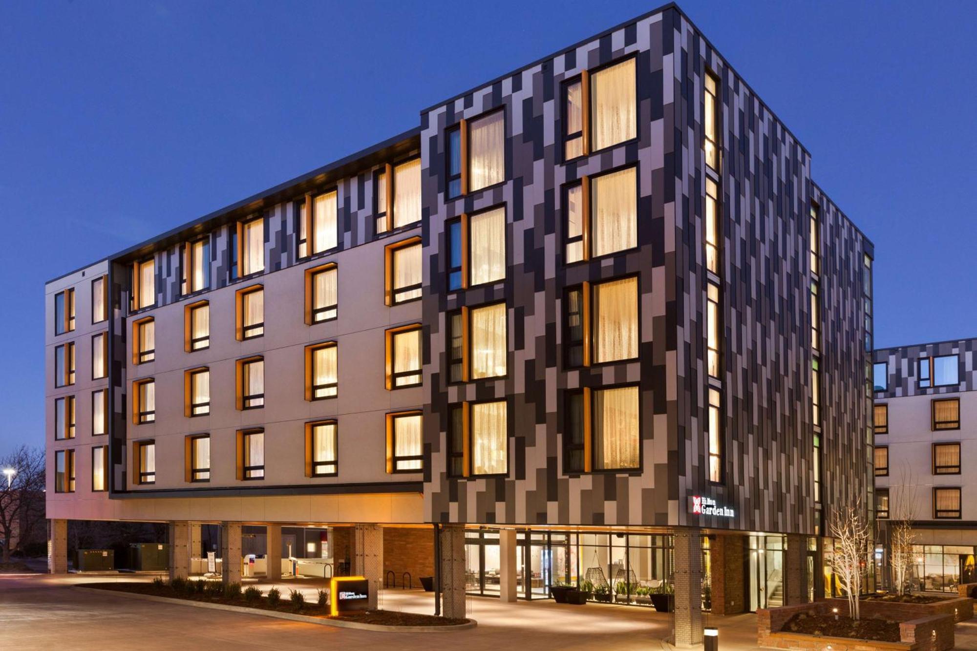 Hilton Garden Inn Boulder Exterior photo